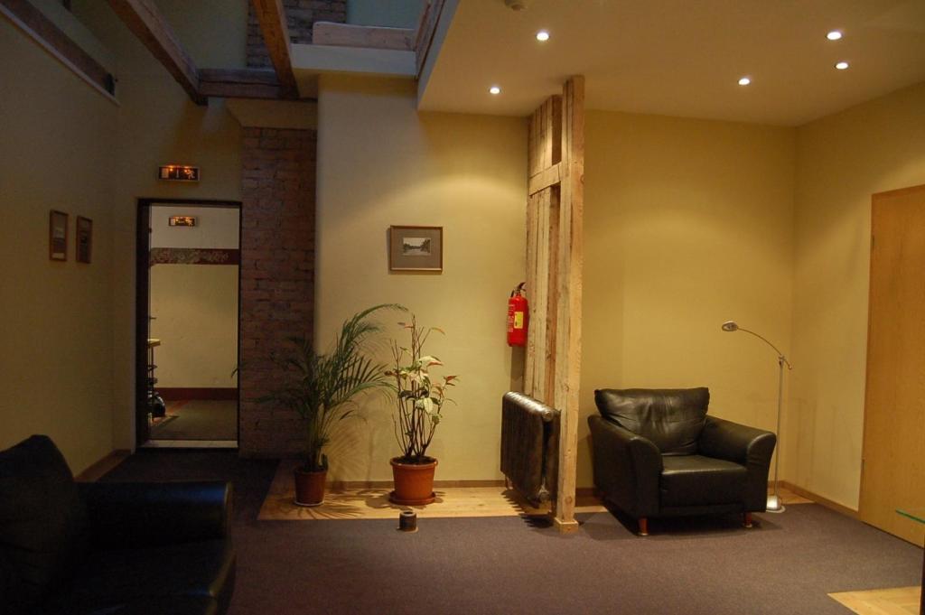 Cafe Hotel Rudzons Мадона Экстерьер фото